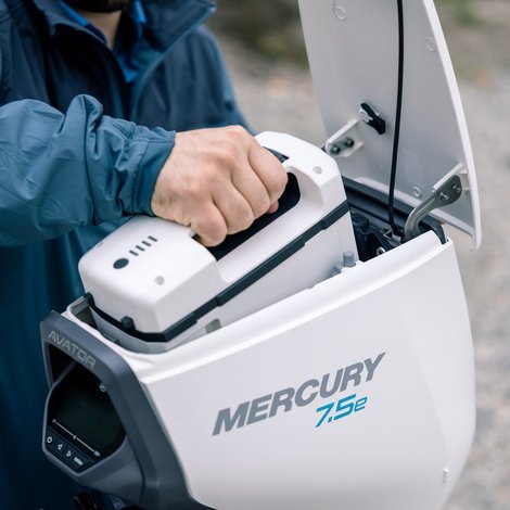 Mercury Avator 7.5e Tiller Model - Image 4