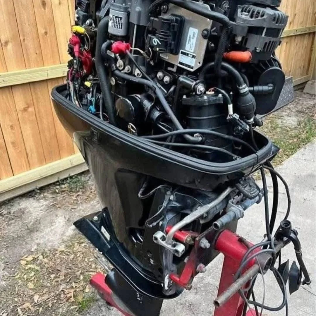 2007 Mercury EFI 115HP 4-Stroke Outboard Motor for Sale – 25″ Shaft, 215 PSI Compression - Image 5