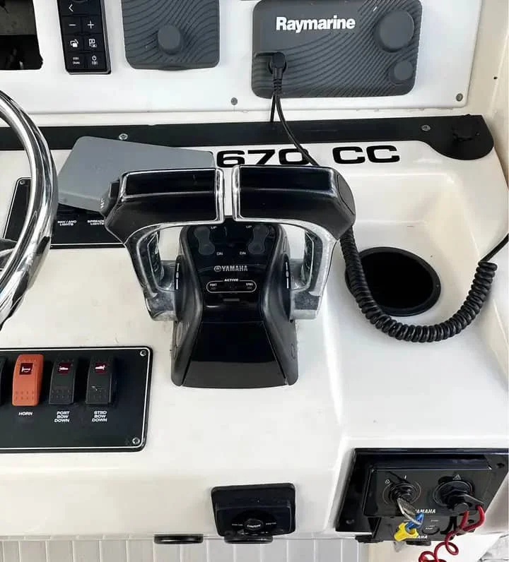 Twin Yamaha 150HP 4 Stroke Outboards For Sale - Image 3