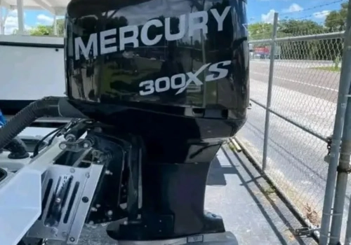 2013 Mercury 300XS Outboard – 190 Hours – 20″ Shaft, SportMaster Gearcase
